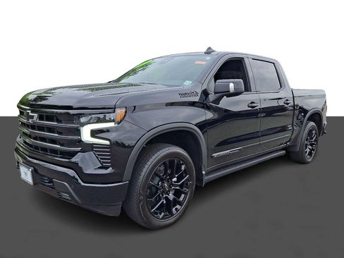 Used 2026 Chevrolet Silverado 1500 High Country w/ High Country Premium Package AWD/4WD image 3