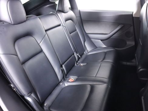 Used 2021 Tesla Model Y Long Range image 38