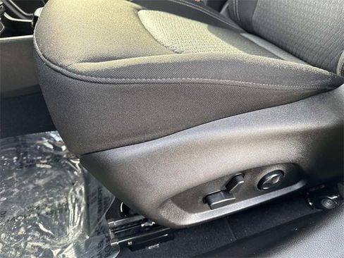 Used 2021 Jeep Renegade Latitude w/ Sun & Sound Group image 20