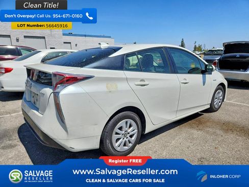 Used 2016 Toyota Prius Two w/ Preferred Accessory Package FWD image 4