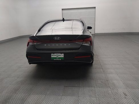 Used 2024 Hyundai Elantra SEL image 7