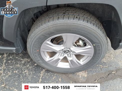 Used 2025 Toyota RAV4 XLE AWD/4WD image 10