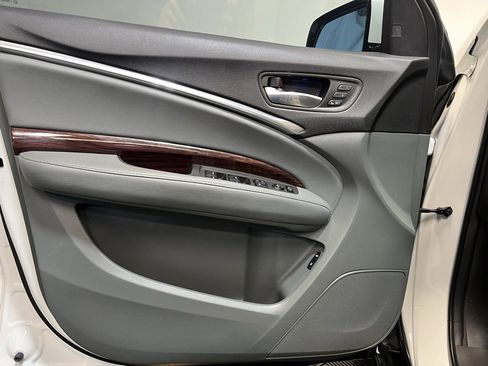 Used 2016 Acura MDX SH-AWD w/ Technology Package image 13