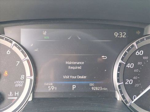 Used 2022 Toyota Highlander Limited image 11