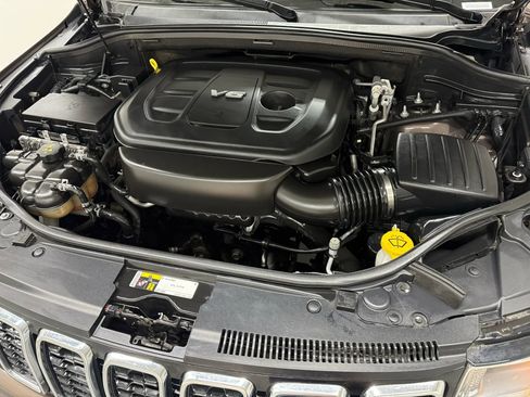 Used 2017 Jeep Grand Cherokee Limited image 49