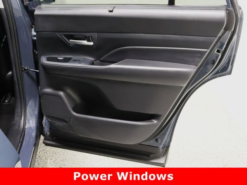 Certified 2025 Toyota Grand Highlander AWD image 36