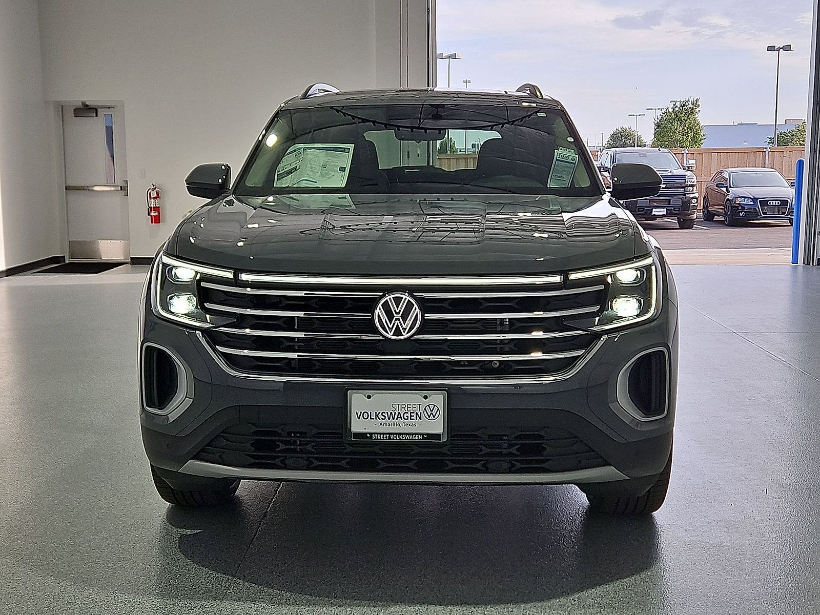 New 2026 Volkswagen Atlas SE FWD image 4