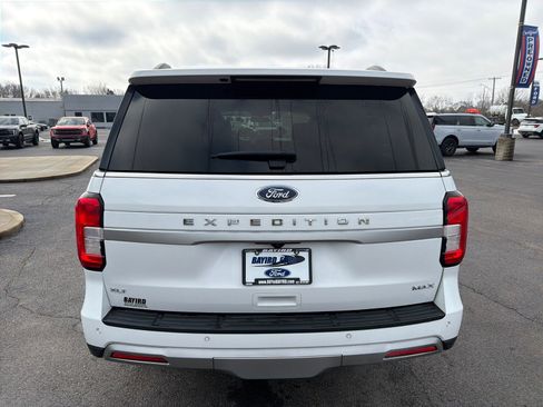 Used 2024 Ford Expedition Max XLT image 7