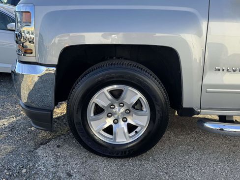 Used 2018 Chevrolet Silverado 1500 LT w/ All Star Edition image 28