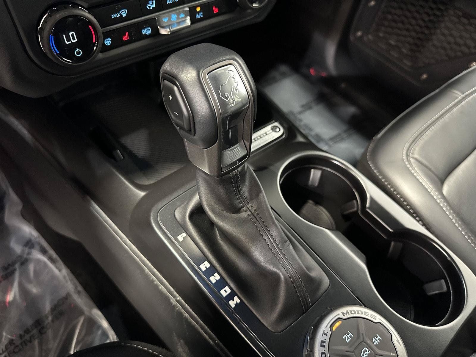 Used 2025 Ford Bronco Outer Banks AWD/4WD image 26