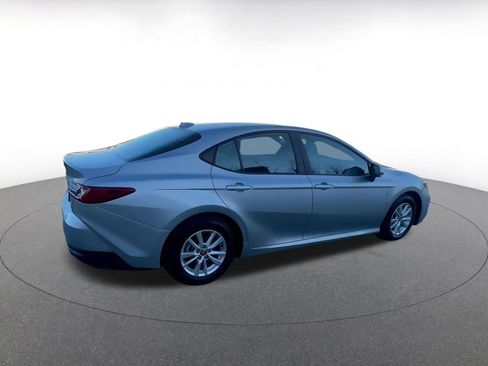 Used 2025 Toyota Camry LE image 15