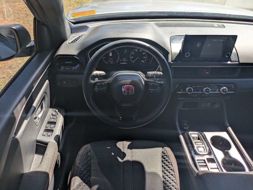 Used 2023 Honda Pilot Sport image 16
