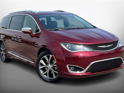 Used 2018 Chrysler Pacifica Limited