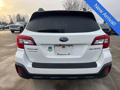 Used 2019 Subaru Outback 2.5i image 6