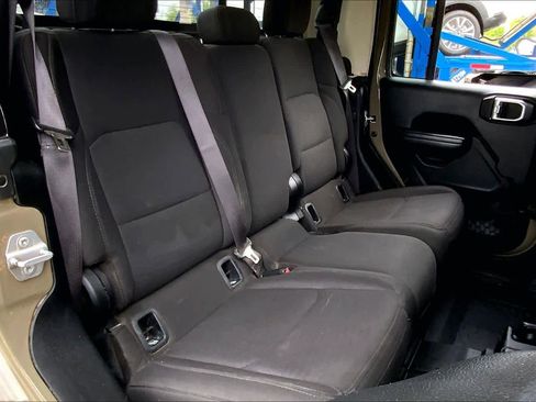 Used 2020 Jeep Gladiator Sport w/ Quick Order Package 24S image 20