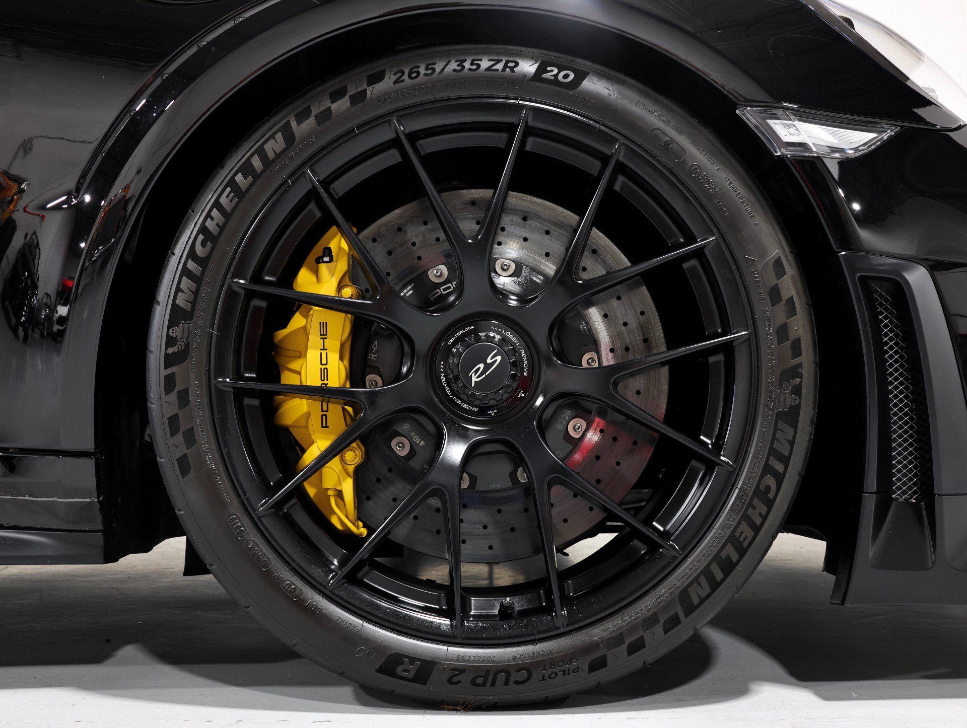 Used 2018 Porsche 911 GT2 RS RWD image 81