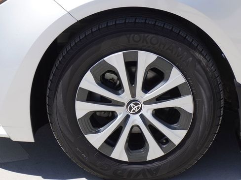 Used 2020 Toyota Corolla LE w/ Carpet Mat Package (TMS) image 4