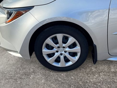 Certified 2022 Toyota Corolla LE image 12