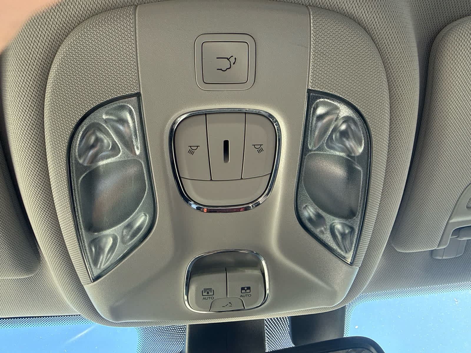Used 2018 Jeep Compass Limited AWD/4WD image 24