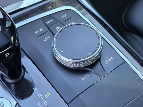 Used 2020 BMW 330i Sedan w/ Convenience Package image 41