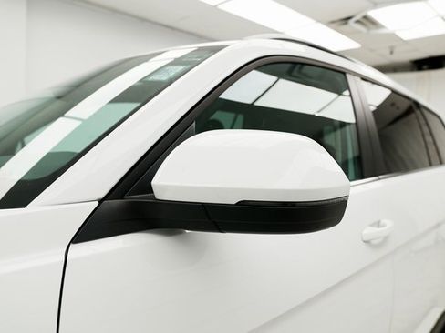 Used 2024 Volkswagen Atlas SE image 14