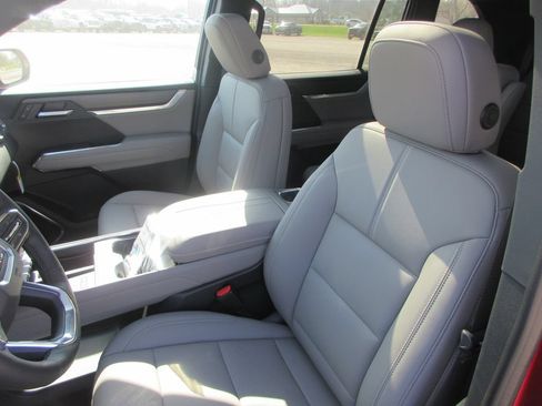 New 2026 GMC Acadia Elevation w/ Elevation Premium Package FWD image 12