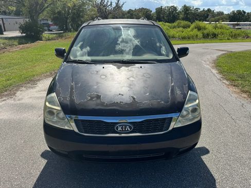 Used 2012 Kia Sedona LX FWD image 2