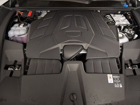 New 2026 Porsche Cayenne S image 40