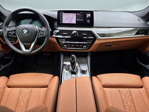 Certified 2023 BMW 530i xDrive w/ Premium Package AWD/4WD image 16