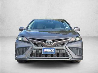 Used 2021 Toyota Camry SE FWD video 2