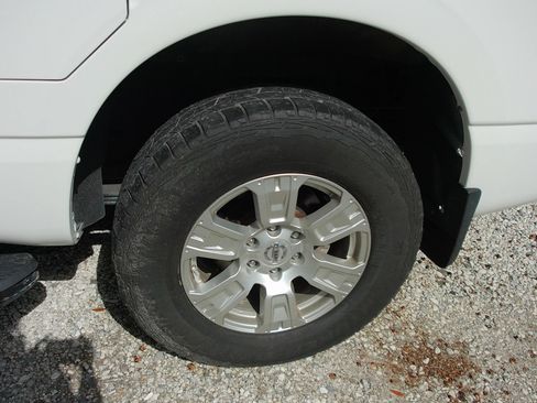 Used 2018 Nissan Titan SV AWD/4WD image 54