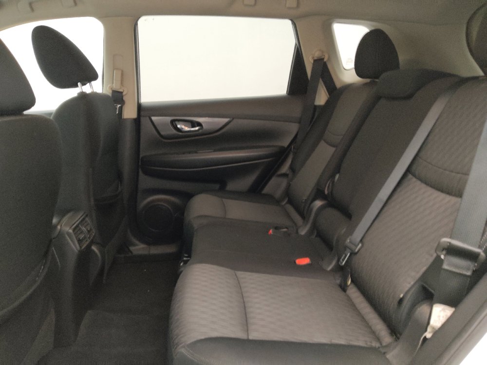 Used 2020 Nissan Rogue SV AWD/4WD image 18