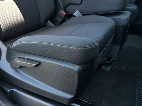 Used 2018 Chevrolet Silverado 1500 LT w/ All Star Edition AWD/4WD image 28