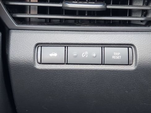 Used 2025 Nissan Altima 2.5 SV FWD image 22