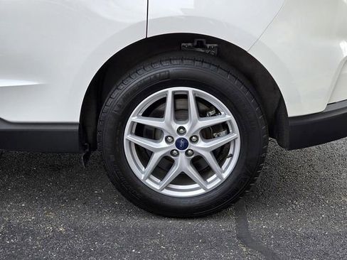 Used 2022 Ford Edge SEL w/ Convenience Package image 12