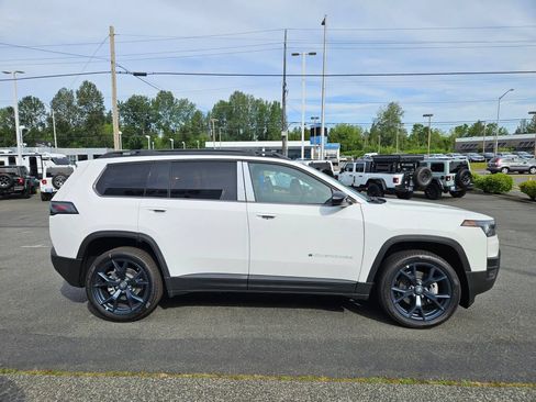 New 2026 Jeep Cherokee Limited AWD/4WD image 6