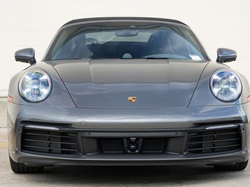 Used 2024 Porsche 911 Carrera w/ Premium Package RWD image 7