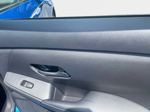 Used 2025 Nissan Sentra SV w/ All-Weather Package FWD image 11