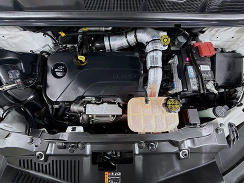 Used 2022 Buick Encore Preferred w/ Safety Package FWD image 27
