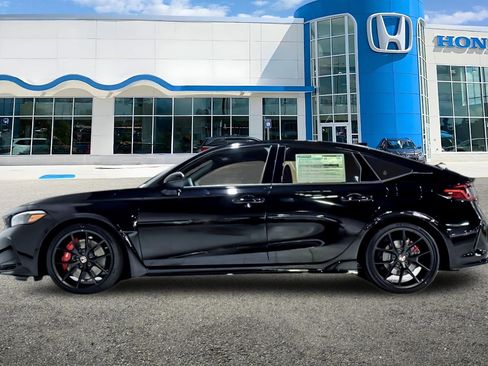 New 2026 Honda Civic Type R image 2