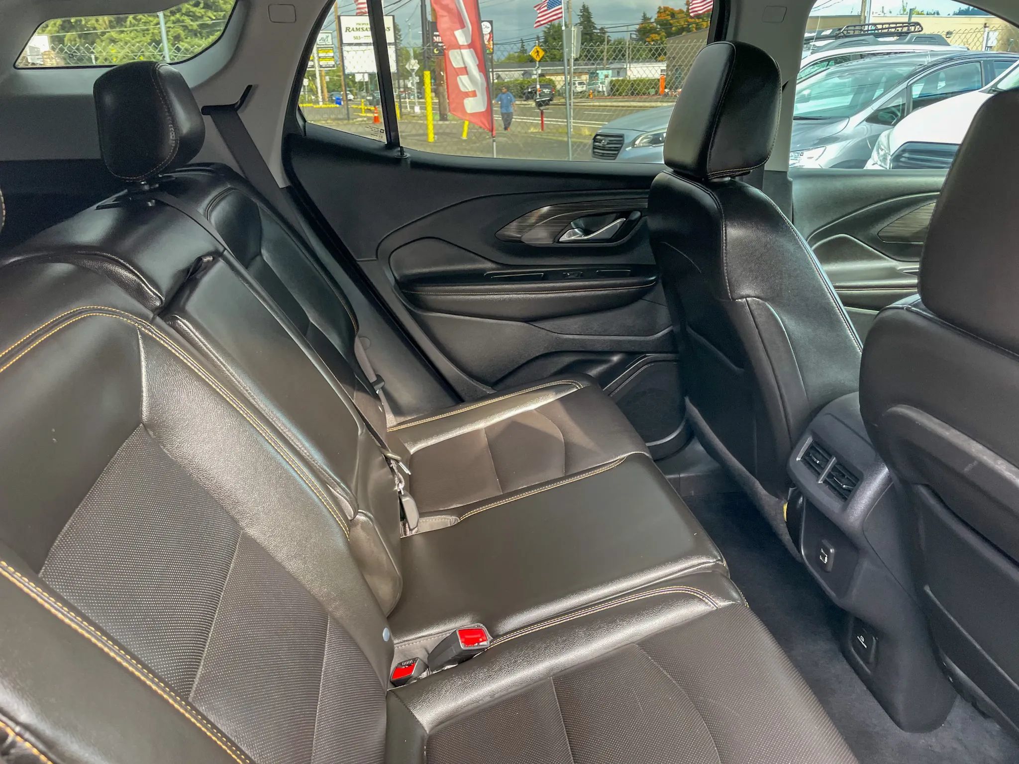 Used 2021 GMC Terrain SLT w/ Infotainment Package II AWD/4WD image 34