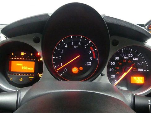 Used 2017 Nissan 370Z Coupe image 26