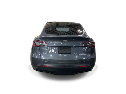 Certified 2023 Tesla Model Y Long Range AWD/4WD image 5