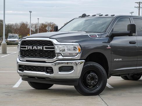 Used 2021 RAM 3500 Tradesman image 5