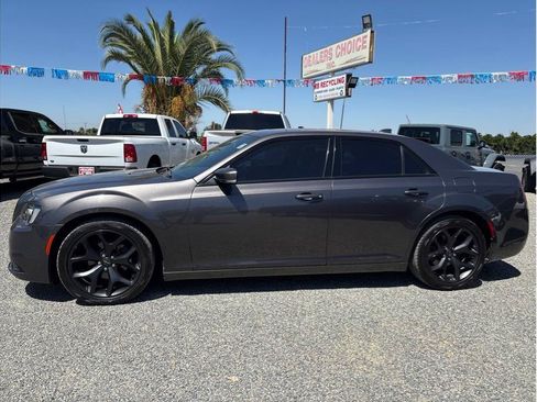 Used 2021 Chrysler 300 S RWD image 8