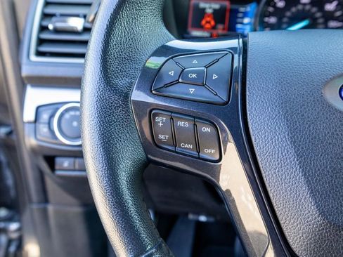 Used 2018 Ford Explorer XLT w/ Equipment Group 201A image 23