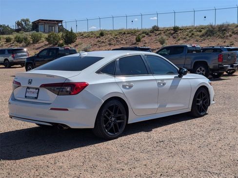 Used 2024 Honda Civic Sport image 6