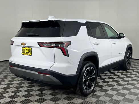 New 2026 Chevrolet Equinox LT w/ Convenience Package II image 6