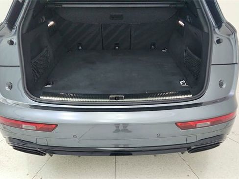 Used 2025 Audi Q5 e Premium Plus w/ Premium Plus Package image 14