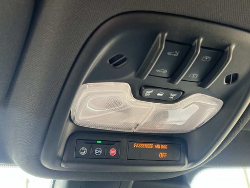 Used 2023 Chevrolet TrailBlazer RS w/ Sun and Liftgate Package AWD/4WD image 25